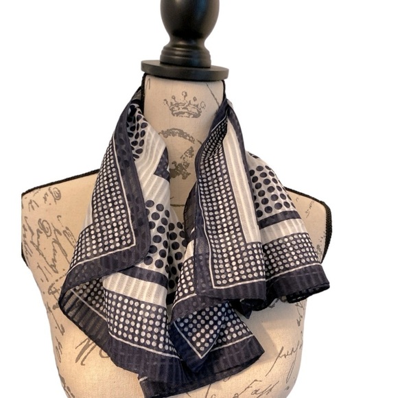 Vintage scarf, square, navy blue and white.  Headscarf or neck scarf. - Picture 1 of 3